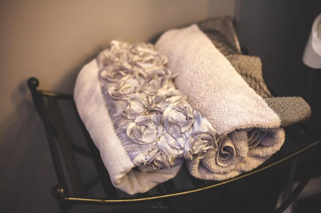 Au Bien Venu Bed & Breakfast Noe